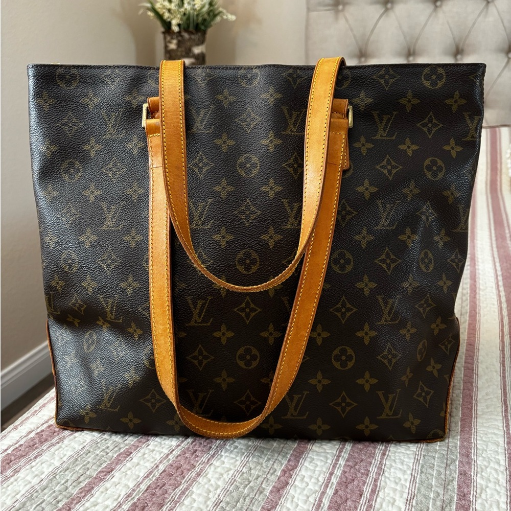 ❣️Louis Vuitton Cabas Mezzo Zip Tote Bag❣️